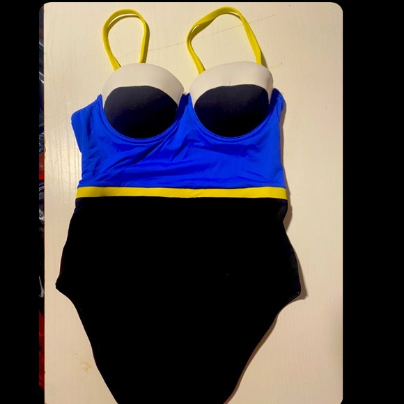 BCBG bathing suit - Picture 2 of 3
